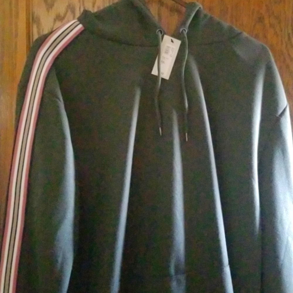 NWT men's green with stripes, size XXL sweatshirt